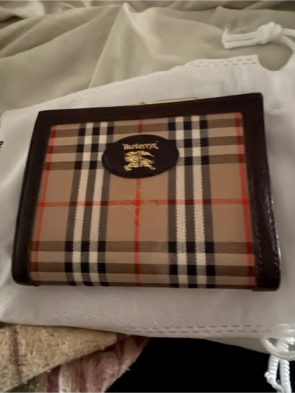 Burberry House check coin pouch with Kisslock